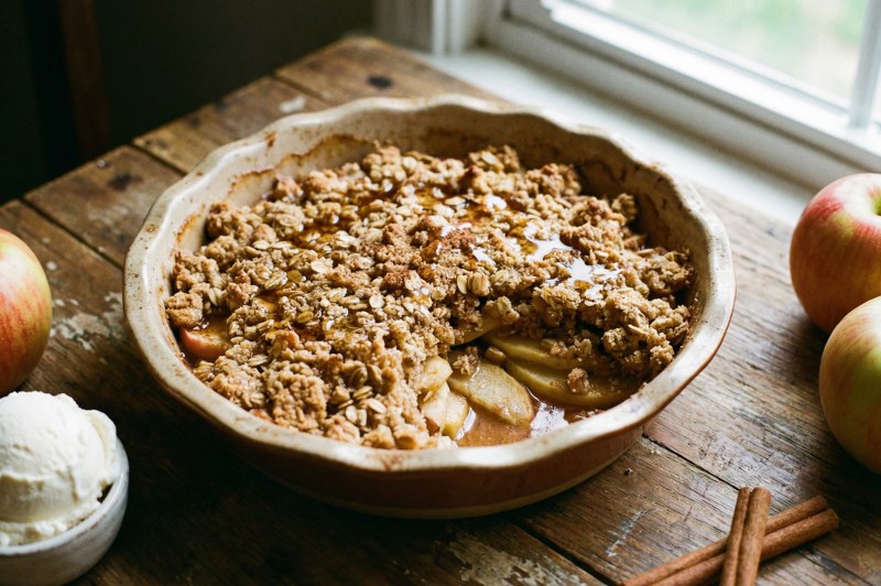 Baked Sugar-Free Apple Crisp